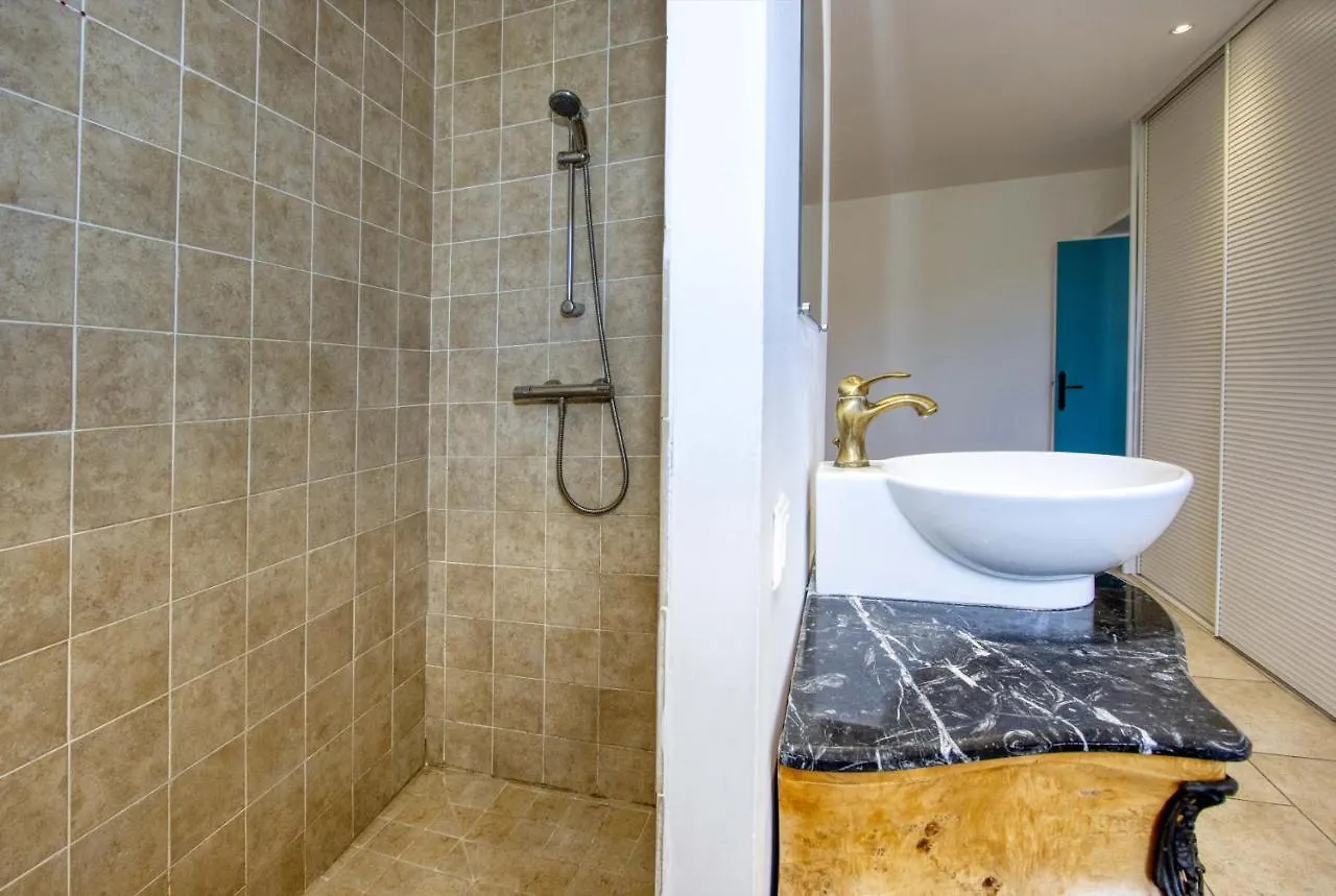 Galant Appartement En Bord De Mer Avec Terrasse Saint-Cyr-sur-Mer